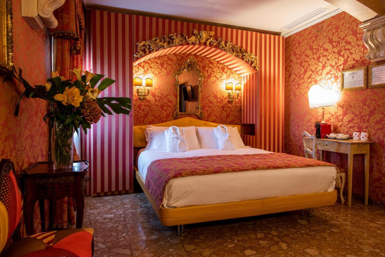 Hotel Santo Stefano Venice Luaran gambar